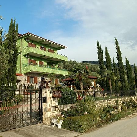 Villa Solitude Berat Exterior foto