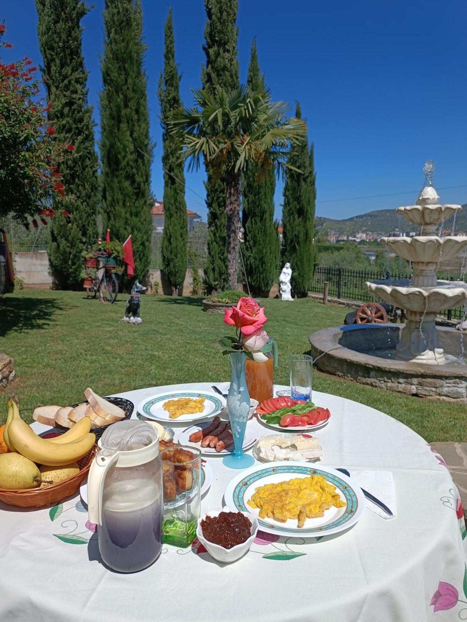 Villa Solitude Berat Exterior foto
